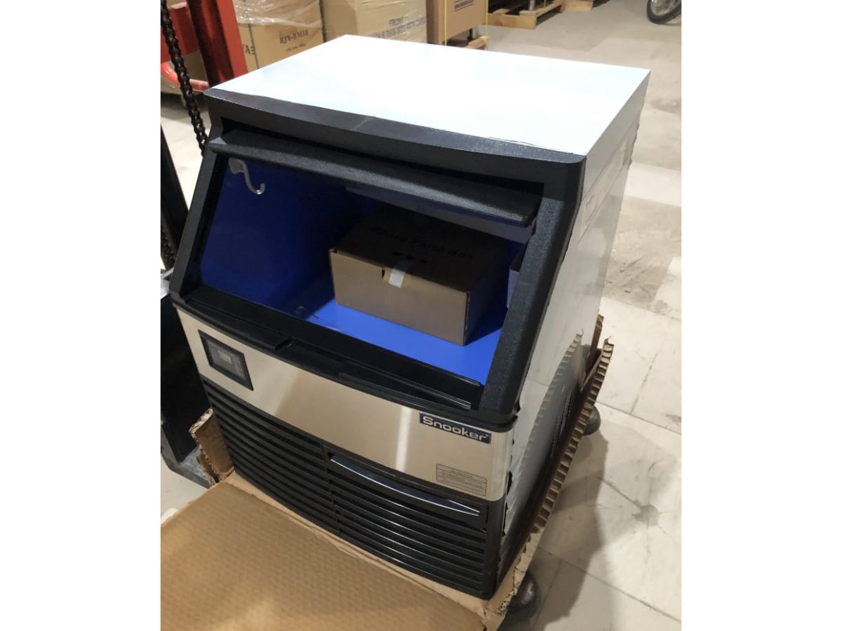 ảnh thực tế máy làm đá viên TurboGold TGI-160C