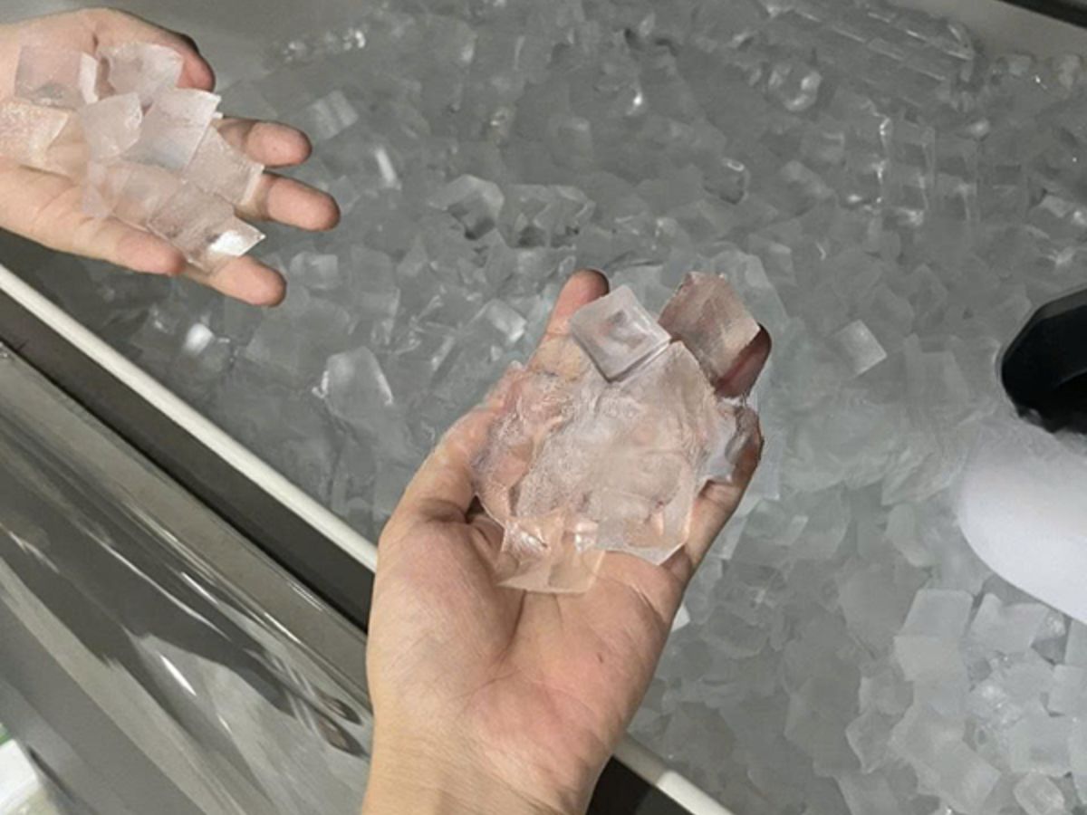 Máy làm đá viên bao lâu ra đá? Thời gian làm đá nhanh hay chậm phụ thuộc gì? 1 máy làm đá viên bao lâu cho ra đá